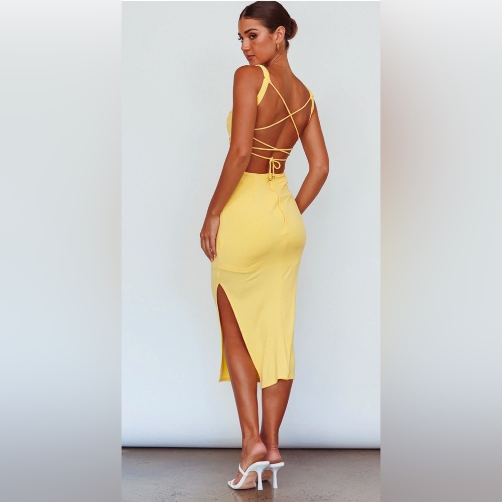 Selfie Leslie Dream Crush Lace Up Midi Dress in Lemon S, M, L - Picture 3 of 9